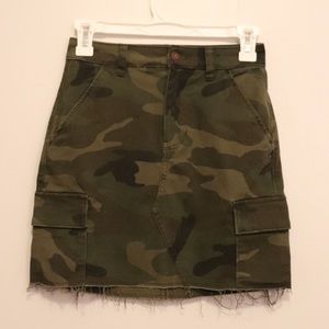 Hollister Camo Cargo Mini Skirt